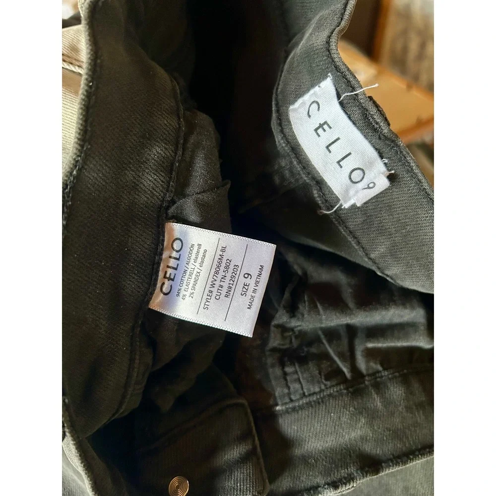 Cello Black Wash‎ High Rise Mom Jeans Distressed Ankle Denim Pants
